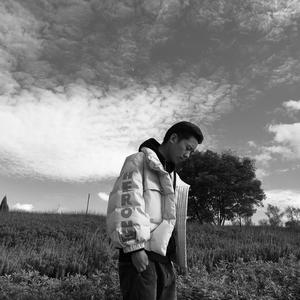 黄色疯狂大奶头玩小鸡巴女人强奸送外买
